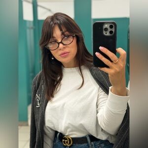 Meet your Posher, Vita